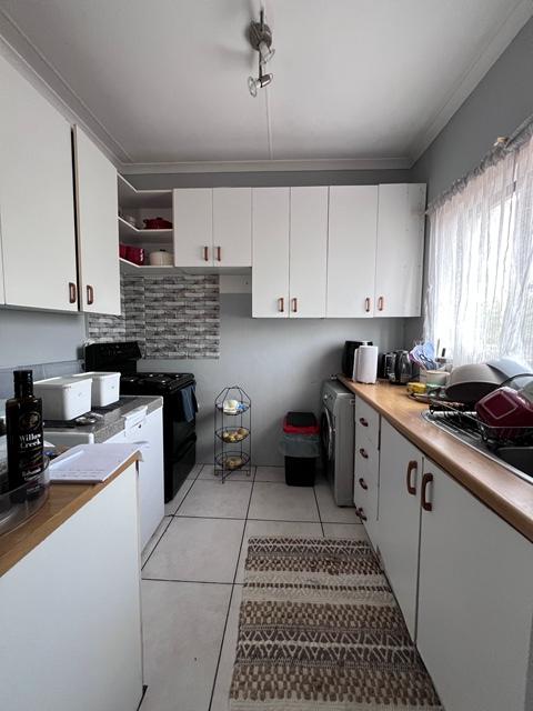 To Let 2 Bedroom Property for Rent in Pine Acres Western Cape